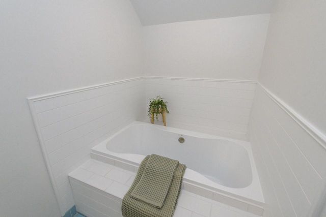 5253 W Woodland DRIVE, Brown Deer, WI 53223
