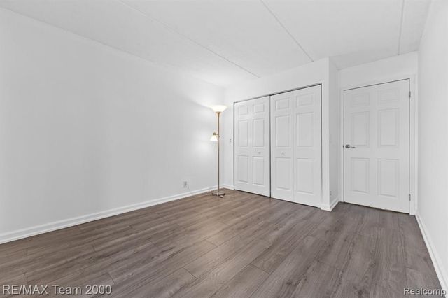 21800 Morley Avenue 206, Dearborn, MI 48124