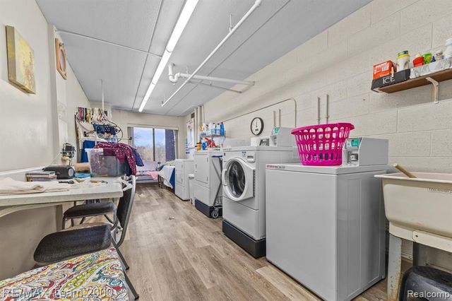 21800 Morley Avenue 206, Dearborn, MI 48124