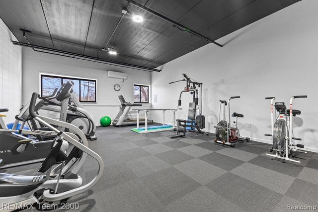 21800 Morley Avenue 206, Dearborn, MI 48124