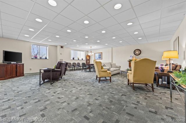 21800 Morley Avenue 206, Dearborn, MI 48124