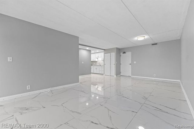 21800 Morley Avenue 206, Dearborn, MI 48124