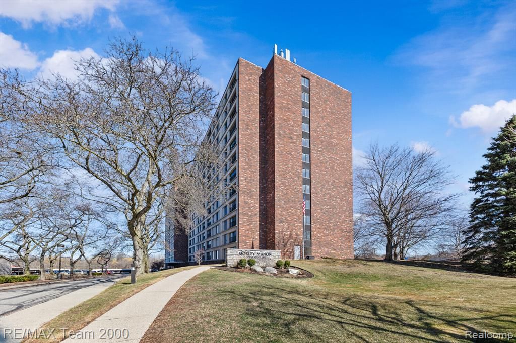 21800 Morley Avenue 206, Dearborn, MI 48124