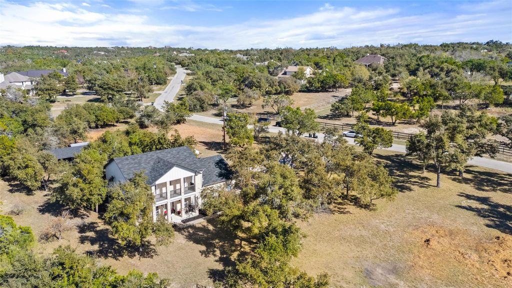 310 Saddle Blankt DR, Dripping Springs, TX 78620