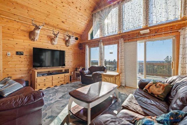 11431 WRANGLER RD, Custer, SD 57730