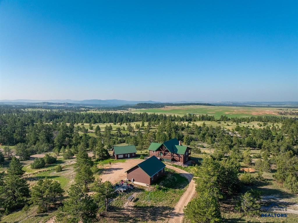 11431 WRANGLER RD, Custer, SD 57730