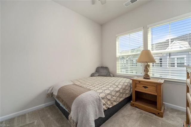 512 Clara LN, Virginia Beach, VA 23451