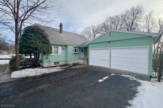 230 Macdonald Dr, Wayne Twp., NJ 07470