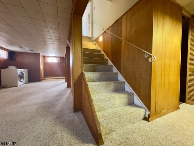 230 Macdonald Dr, Wayne Twp., NJ 07470