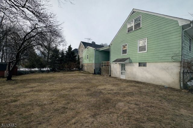 230 Macdonald Dr, Wayne Twp., NJ 07470