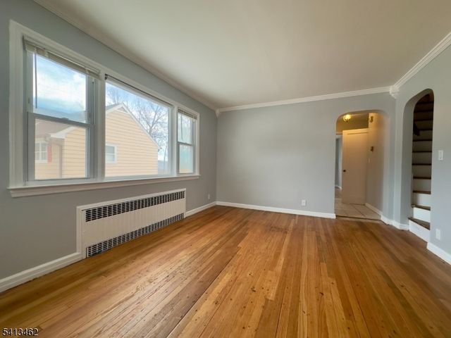 230 Macdonald Dr, Wayne Twp., NJ 07470