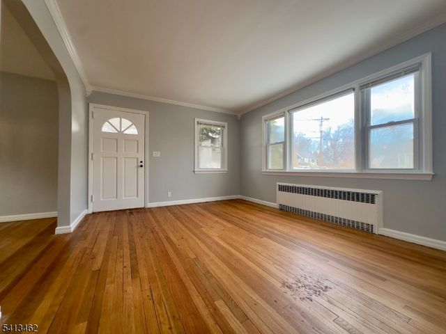 230 Macdonald Dr, Wayne Twp., NJ 07470