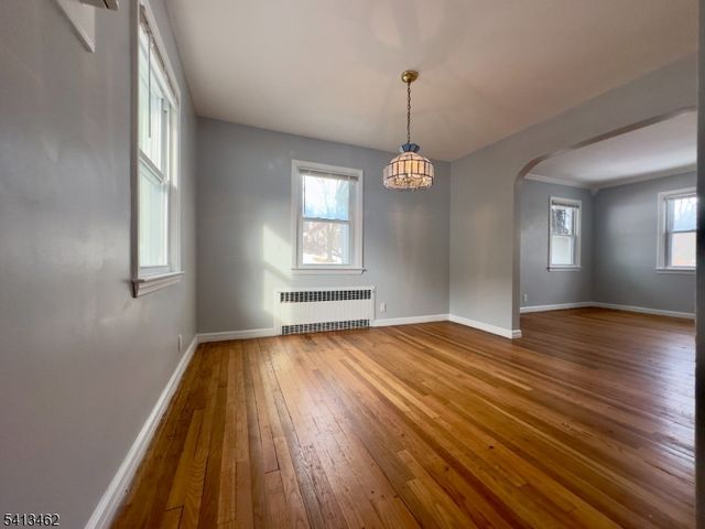 230 Macdonald Dr, Wayne Twp., NJ 07470