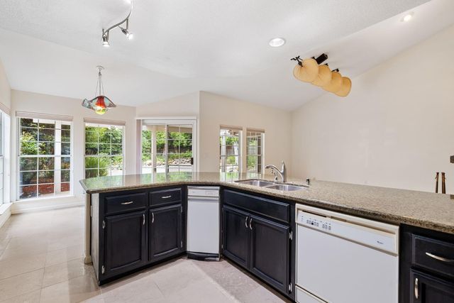 4021 Tilden Dr, Roseville, CA 95661