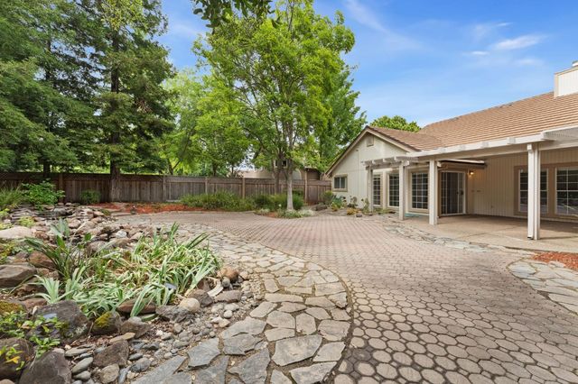 4021 Tilden Dr, Roseville, CA 95661
