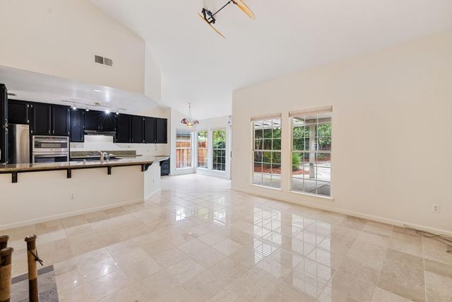 4021 Tilden Dr, Roseville, CA 95661