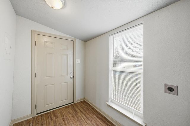 1006 W Chestnut Street, Denison, TX 75020