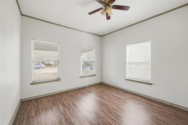 1006 W Chestnut Street, Denison, TX 75020