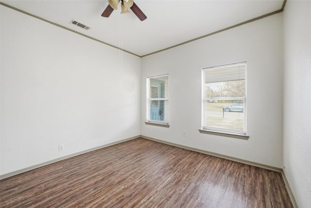 1006 W Chestnut Street, Denison, TX 75020