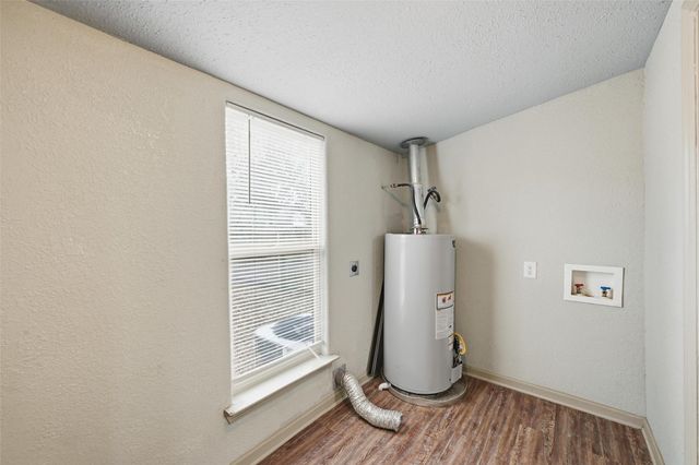 1006 W Chestnut Street, Denison, TX 75020