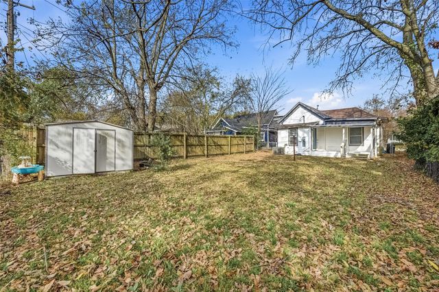 1006 W Chestnut Street, Denison, TX 75020
