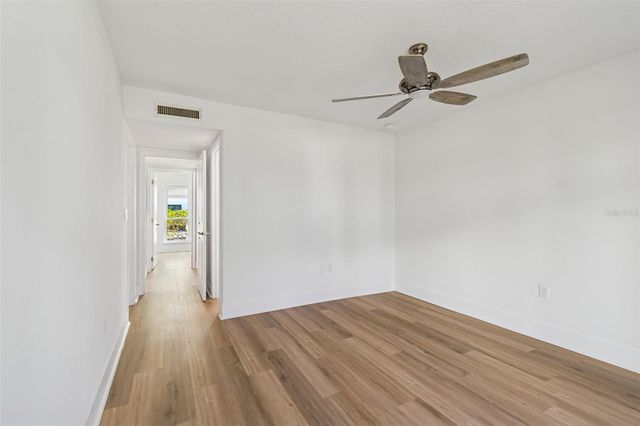 1 WINDRUSH BOULEVARD 23, Indian Rocks Beach, FL 33785