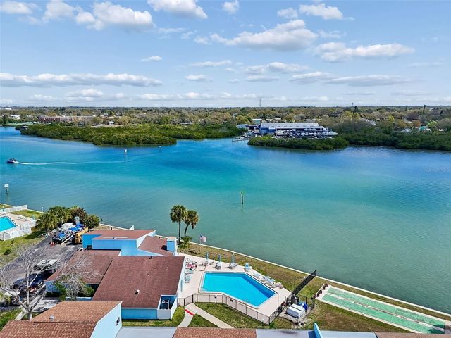 1 WINDRUSH BOULEVARD 23, Indian Rocks Beach, FL 33785