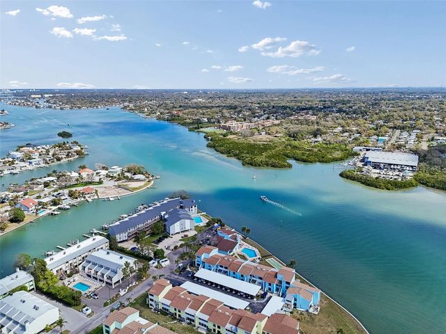 1 WINDRUSH BOULEVARD 23, Indian Rocks Beach, FL 33785