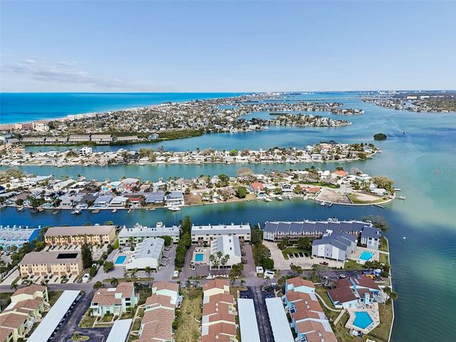 1 WINDRUSH BOULEVARD 23, Indian Rocks Beach, FL 33785