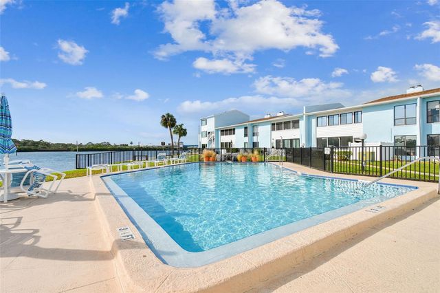 1 WINDRUSH BOULEVARD 23, Indian Rocks Beach, FL 33785