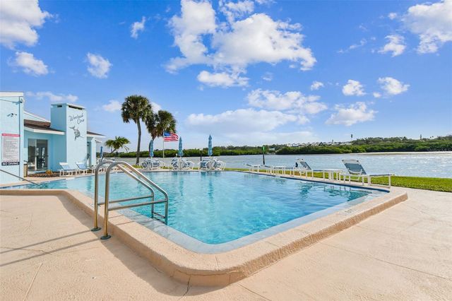 1 WINDRUSH BOULEVARD 23, Indian Rocks Beach, FL 33785