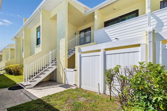 1 WINDRUSH BOULEVARD 23, Indian Rocks Beach, FL 33785