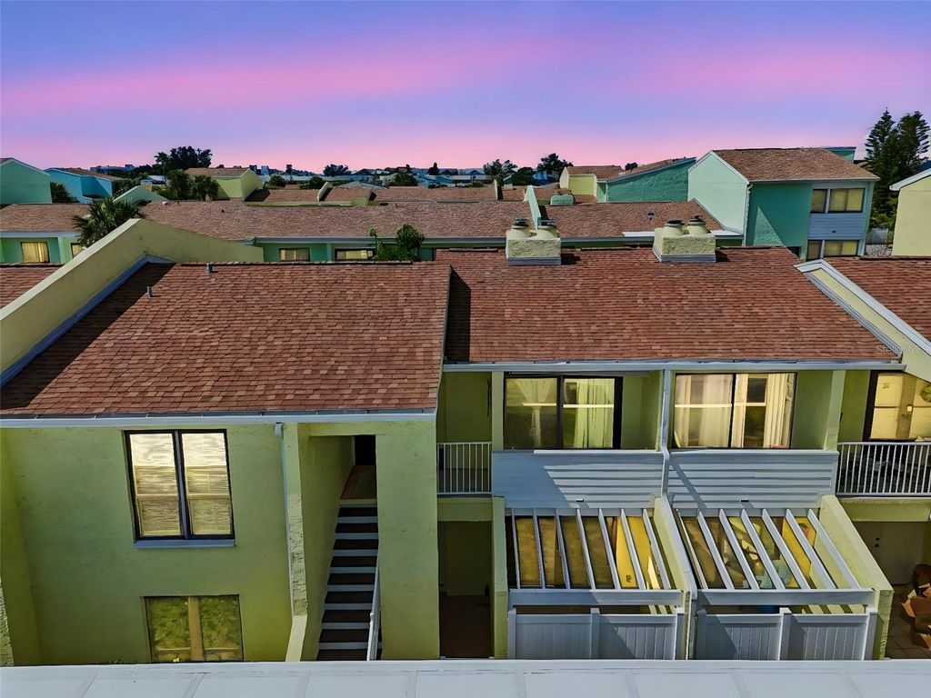 1 WINDRUSH BOULEVARD 23, Indian Rocks Beach, FL 33785