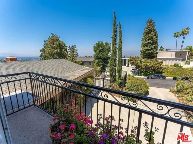 11318 Dona Lisa Drive ., Studio City (los Angeles), CA 91604