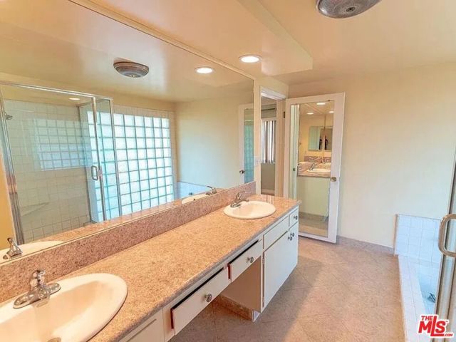 11318 Dona Lisa Drive ., Studio City (los Angeles), CA 91604