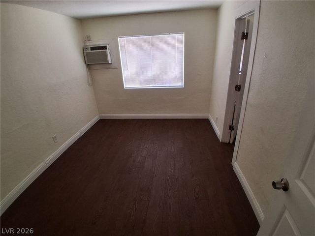 413 West Van Buren Avenue 8, Las Vegas, NV 89106
