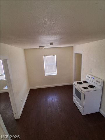 413 West Van Buren Avenue 8, Las Vegas, NV 89106