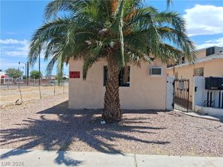413 West Van Buren Avenue 8, Las Vegas, NV 89106