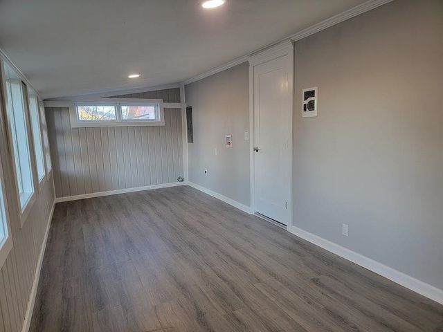 121 N Lake St, Tekoa, WA 99033