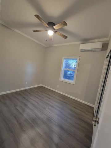 121 N Lake St, Tekoa, WA 99033