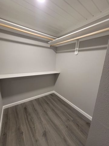 121 N Lake St, Tekoa, WA 99033