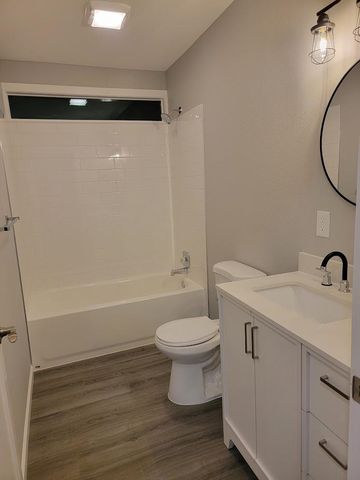 121 N Lake St, Tekoa, WA 99033