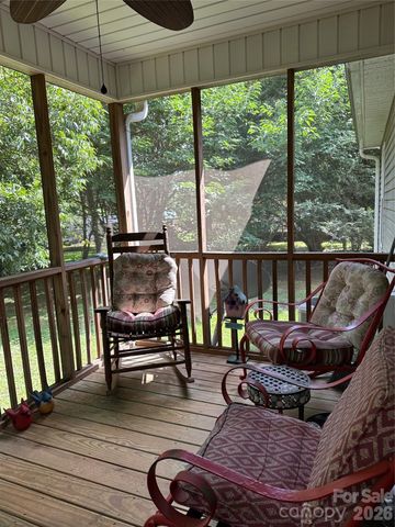 33 Railroad Avenue, York, SC 29745