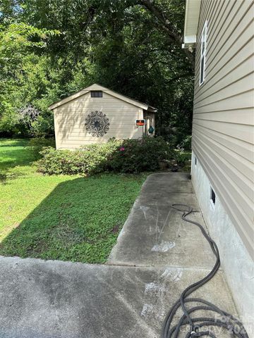 33 Railroad Avenue, York, SC 29745