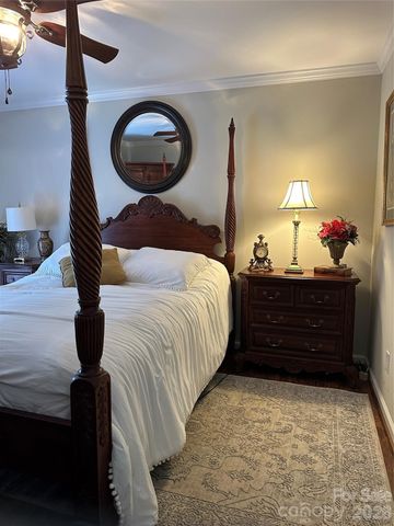 33 Railroad Avenue, York, SC 29745