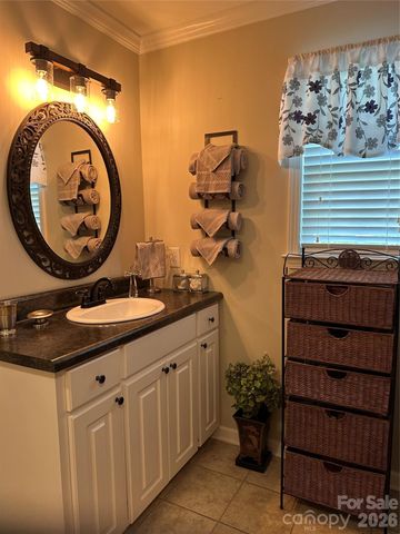 33 Railroad Avenue, York, SC 29745