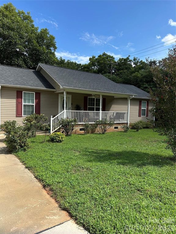 33 Railroad Avenue, York, SC 29745