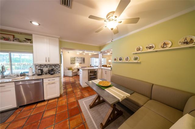 16445 SW 80th Ave, Palmetto Bay, FL 33157
