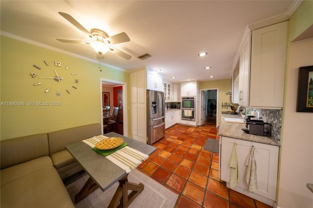 16445 SW 80th Ave, Palmetto Bay, FL 33157