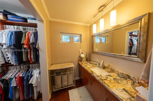 16445 SW 80th Ave, Palmetto Bay, FL 33157